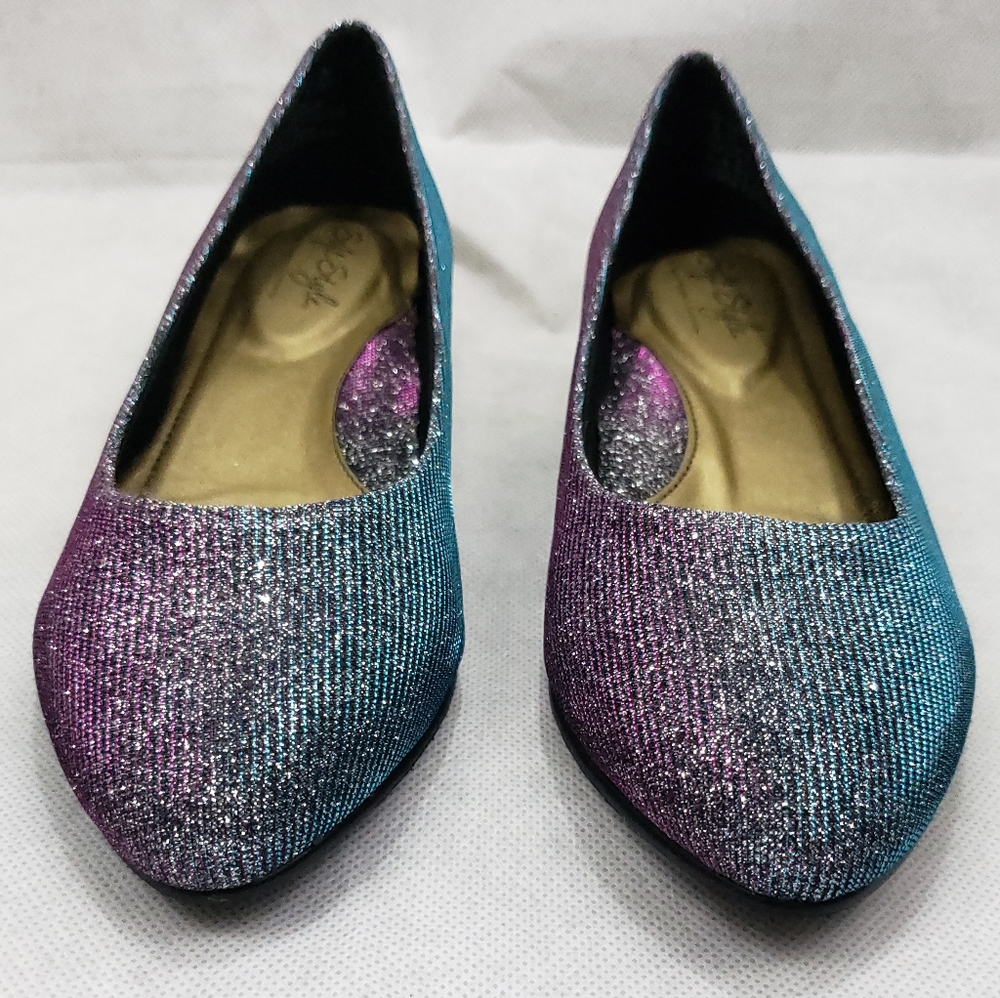 Soft Style Flats Size 6 Extra Wide - Picture 2 of 8